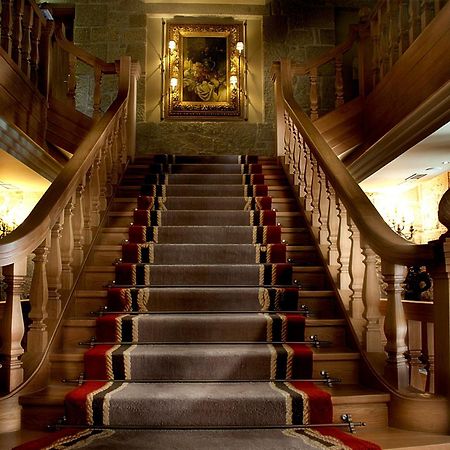 Pazo Los Escudos Hotel Spa & Resort فيجو المظهر الخارجي الصورة The staircase