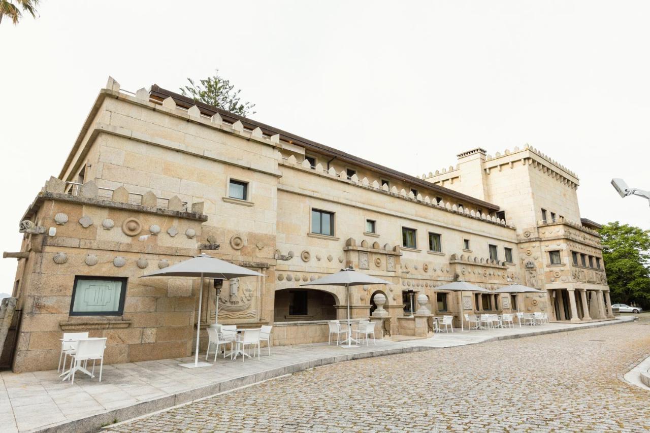 Pazo Los Escudos Hotel Spa & Resort فيجو المظهر الخارجي الصورة The museum building
