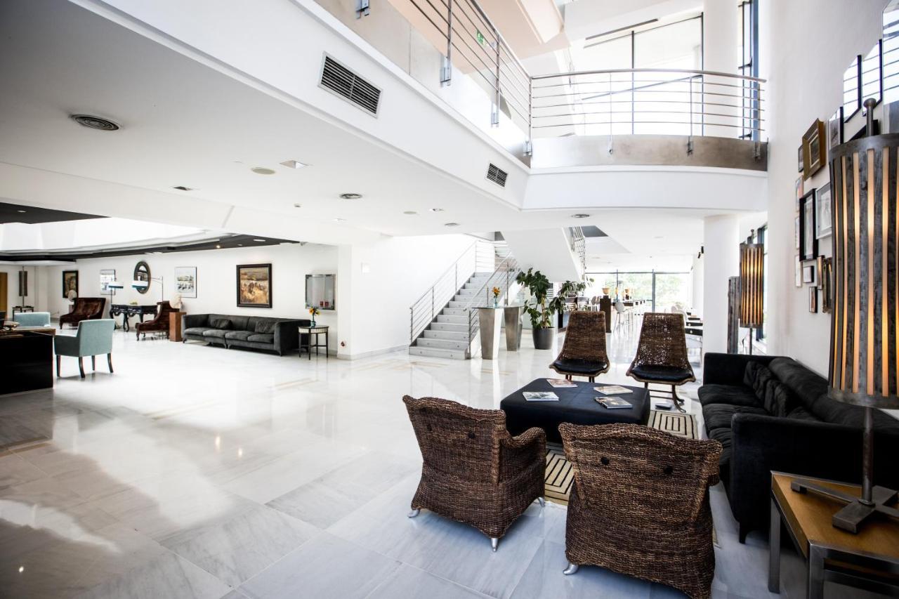 Pazo Los Escudos Hotel Spa & Resort فيجو المظهر الخارجي الصورة The lobby of the hotel