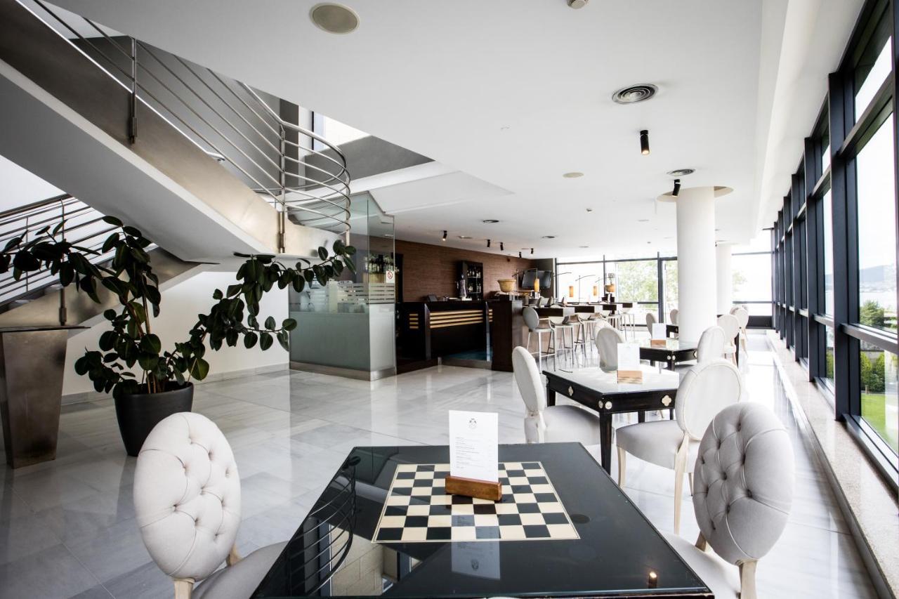 Pazo Los Escudos Hotel Spa & Resort فيجو المظهر الخارجي الصورة Interior of the hotel